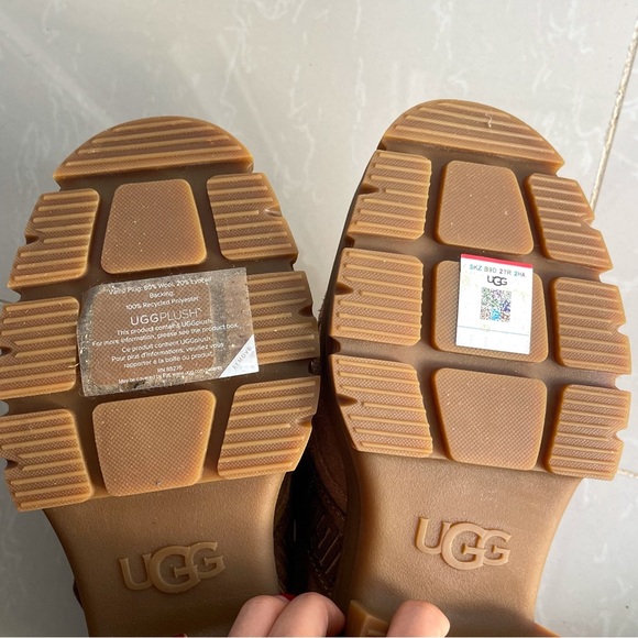 UGG Ashton Tan Suede Loafers - Picture 6 of 8